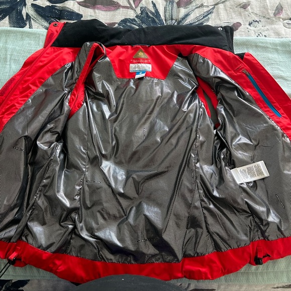 Columbia puffer vests size M - Picture 4 of 6